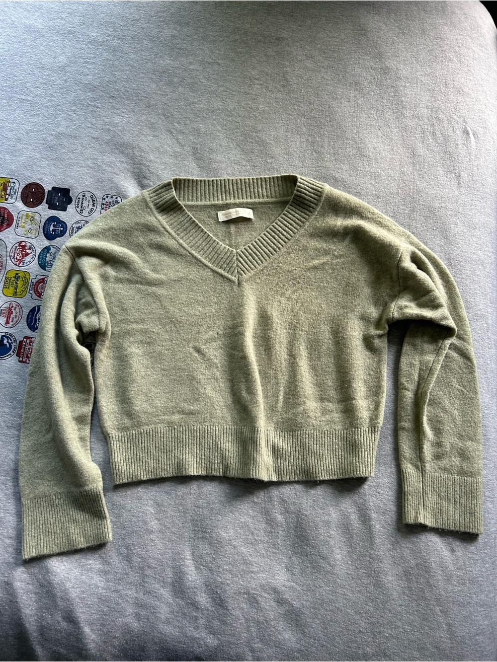 Abercrombie & Fitch Olive Sage V-Neck Cropped Sweater
